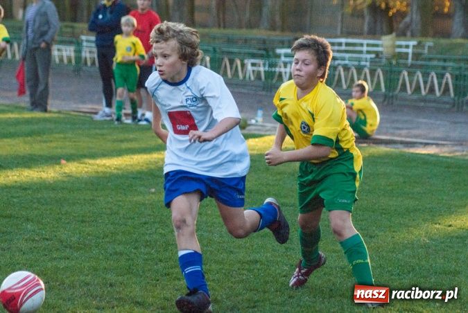 Zdjęcie w galerii na portalu naszraciborz.pl: Canarinhos z Tworkowa nie sprostali Unii wiadomości z regionu