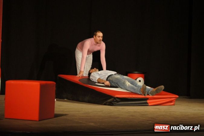 Zdjęcie w galerii na portalu naszraciborz.pl: Halo, penis? w raciborskiej Strzesze wiadomości z regionu