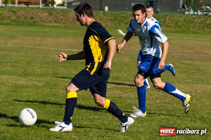 Zdjęcie w galerii na portalu naszraciborz.pl: Skromne zwycięstwo Chałupek wiadomości z regionu