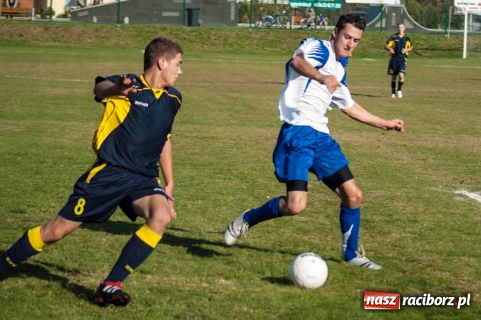Zdjęcie w galerii na portalu naszraciborz.pl: Skromne zwycięstwo Chałupek wiadomości z regionu