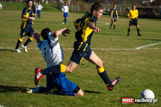 Zdjęcie w galerii na portalu naszraciborz.pl: Skromne zwycięstwo Chałupek wiadomości z regionu