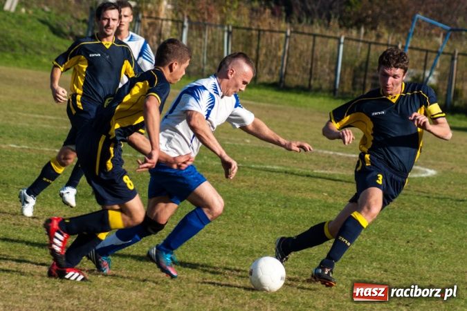 Zdjęcie w galerii na portalu naszraciborz.pl: Skromne zwycięstwo Chałupek wiadomości z regionu