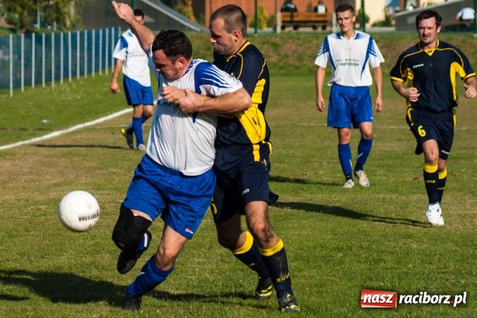 Zdjęcie w galerii na portalu naszraciborz.pl: Skromne zwycięstwo Chałupek wiadomości z regionu
