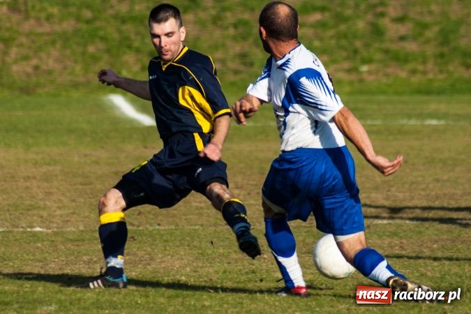 Zdjęcie w galerii na portalu naszraciborz.pl: Skromne zwycięstwo Chałupek wiadomości z regionu