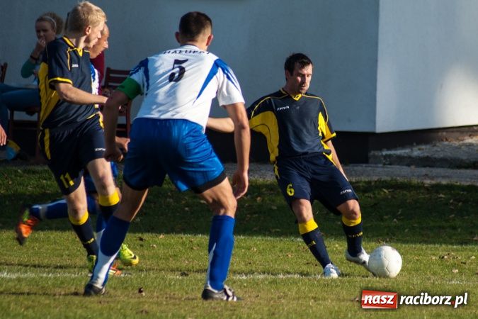 Zdjęcie w galerii na portalu naszraciborz.pl: Skromne zwycięstwo Chałupek wiadomości z regionu