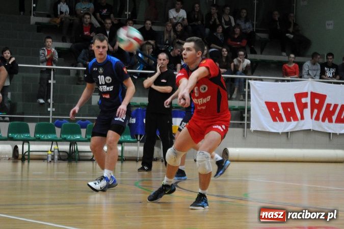 Zdjęcie w galerii na portalu naszraciborz.pl: AZS Rafako wygrał po tie-breaku wiadomości z regionu