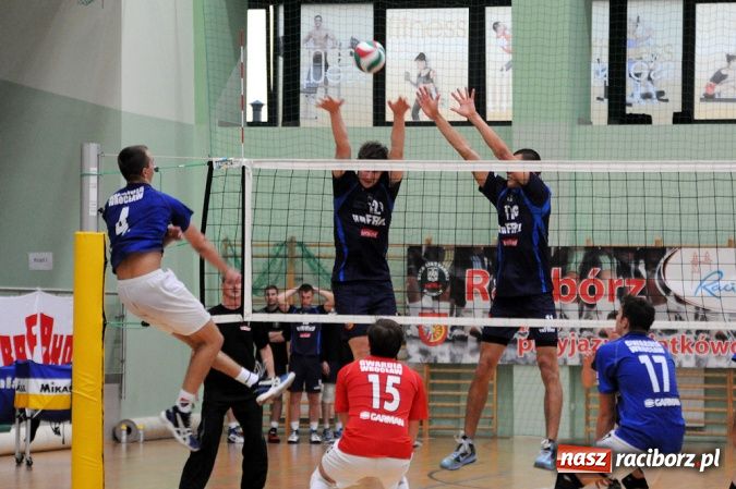 Zdjęcie w galerii na portalu naszraciborz.pl: AZS Rafako wygrał po tie-breaku wiadomości z regionu