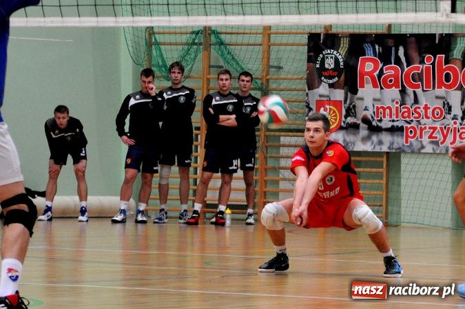 Zdjęcie w galerii na portalu naszraciborz.pl: AZS Rafako wygrał po tie-breaku wiadomości z regionu
