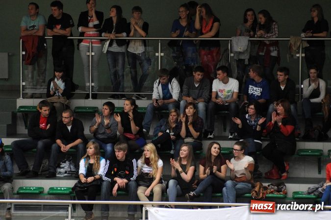 Zdjęcie w galerii na portalu naszraciborz.pl: AZS Rafako wygrał po tie-breaku wiadomości z regionu