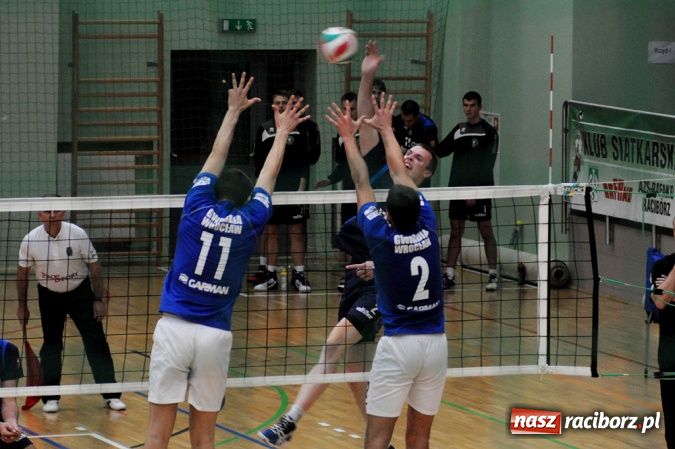 Zdjęcie w galerii na portalu naszraciborz.pl: AZS Rafako wygrał po tie-breaku wiadomości z regionu