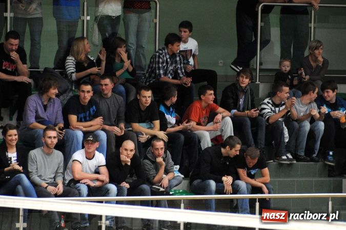 Zdjęcie w galerii na portalu naszraciborz.pl: AZS Rafako wygrał po tie-breaku wiadomości z regionu