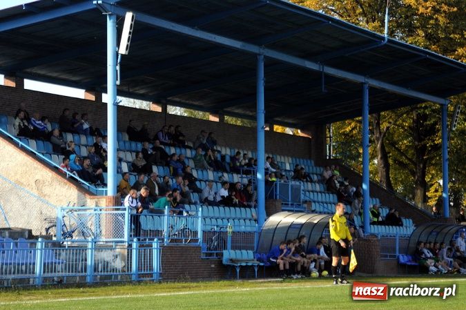 Zdjęcie w galerii na portalu naszraciborz.pl: Unia traci punkty z Drzewiarzem wiadomości z regionu