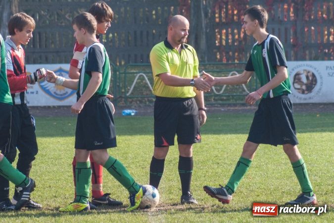 Zdjęcie w galerii na portalu naszraciborz.pl: Pewna wygrana juniorów Samborowic wiadomości z regionu