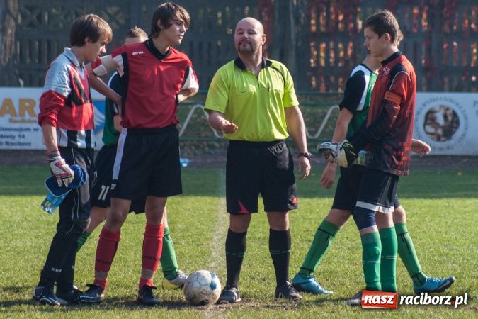 Zdjęcie w galerii na portalu naszraciborz.pl: Pewna wygrana juniorów Samborowic wiadomości z regionu