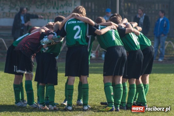 Zdjęcie w galerii na portalu naszraciborz.pl: Pewna wygrana juniorów Samborowic wiadomości z regionu