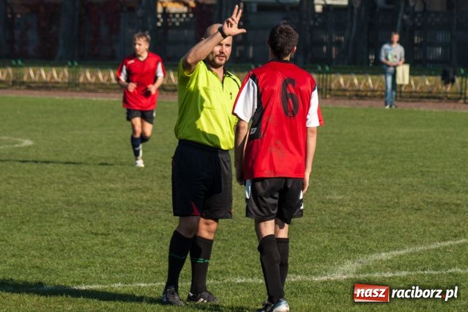 Zdjęcie w galerii na portalu naszraciborz.pl: Pewna wygrana juniorów Samborowic wiadomości z regionu
