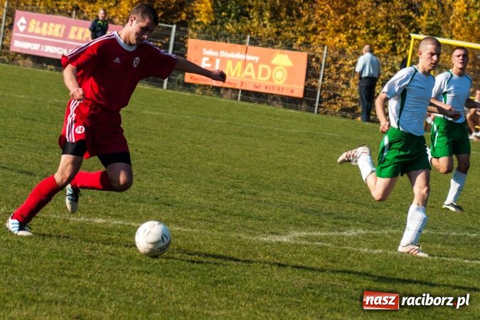 Zdjęcie w galerii na portalu naszraciborz.pl: Bez sensacji przy Tuwima. Ocice nadal toną wiadomości z regionu