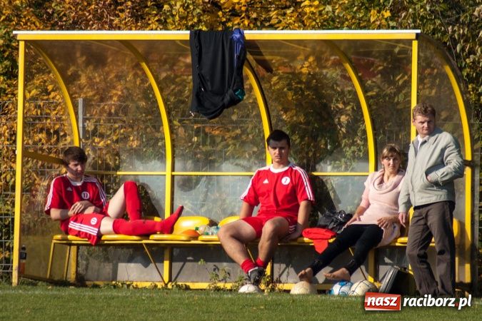 Zdjęcie w galerii na portalu naszraciborz.pl: Bez sensacji przy Tuwima. Ocice nadal toną wiadomości z regionu