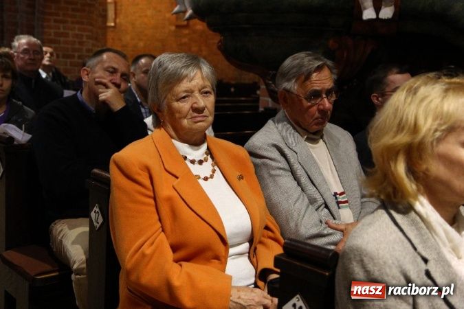 Zdjęcie w galerii na portalu naszraciborz.pl: Koncert chóralny w Sanktuarium MB Pokornej w Rudach wiadomości z regionu