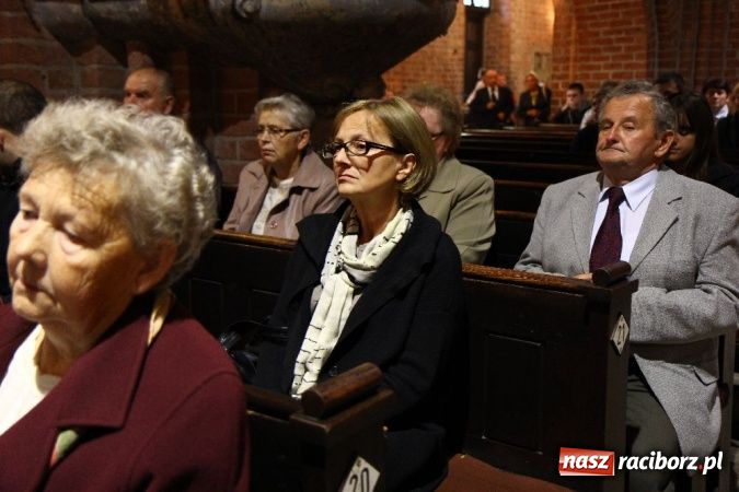 Zdjęcie w galerii na portalu naszraciborz.pl: Koncert chóralny w Sanktuarium MB Pokornej w Rudach wiadomości z regionu