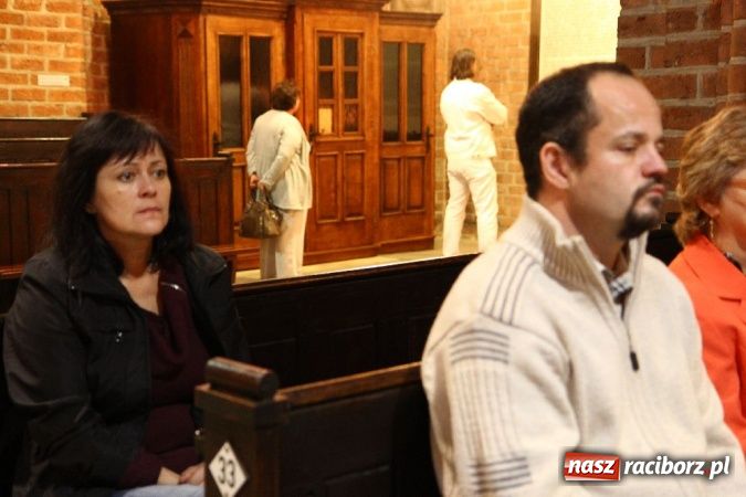 Zdjęcie w galerii na portalu naszraciborz.pl: Koncert chóralny w Sanktuarium MB Pokornej w Rudach wiadomości z regionu