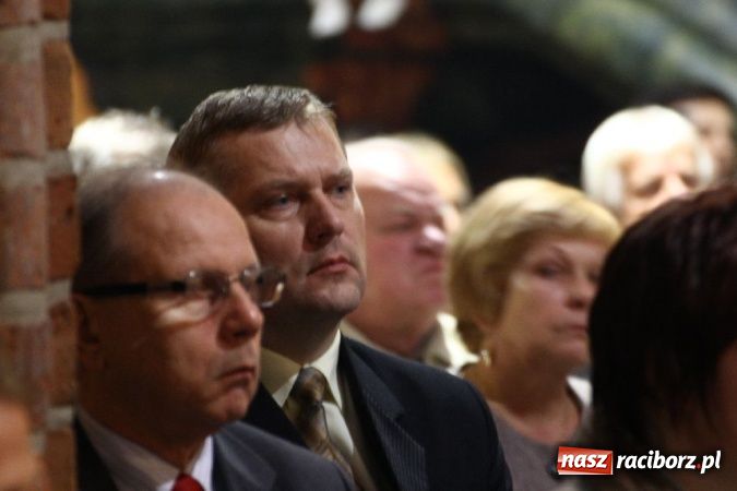 Zdjęcie w galerii na portalu naszraciborz.pl: Koncert chóralny w Sanktuarium MB Pokornej w Rudach wiadomości z regionu