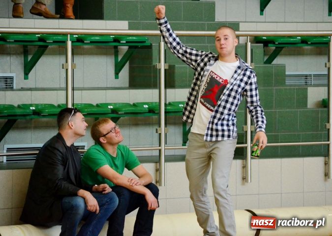 Zdjęcie w galerii na portalu naszraciborz.pl: W hicie kolejki górą Kaman wiadomości z regionu