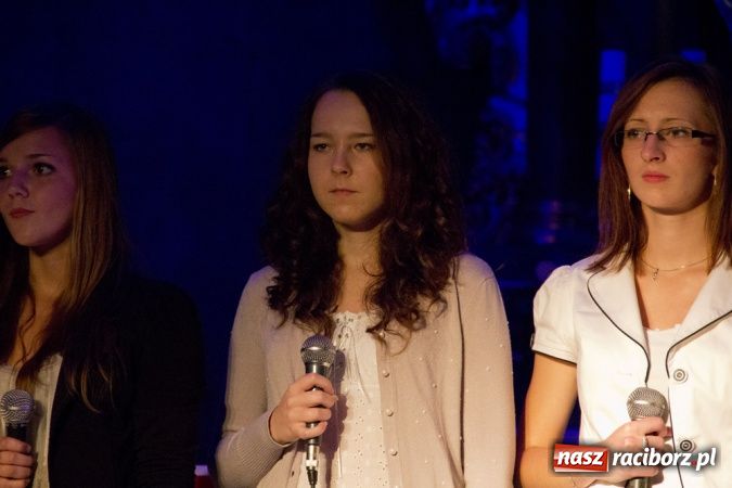 Zdjęcie w galerii na portalu naszraciborz.pl: Koncert papieski w kościele Matki Bożej wiadomości z regionu