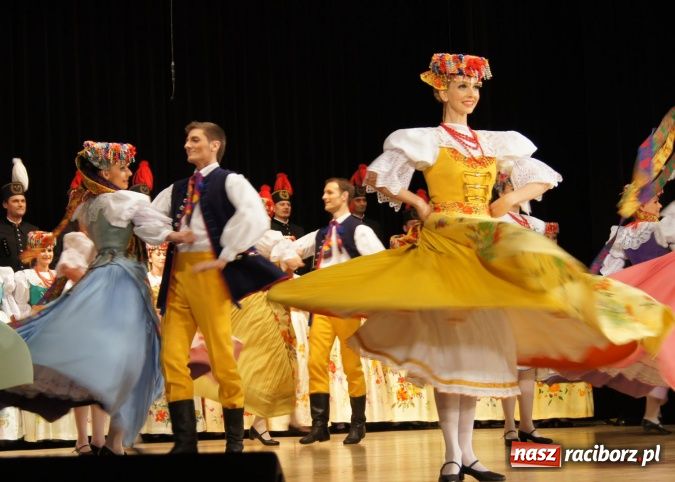 Zdjęcie w galerii na portalu naszraciborz.pl: Karolinka w Raciborskim Centrum Kultury wiadomości z regionu