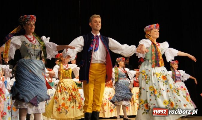 Zdjęcie w galerii na portalu naszraciborz.pl: Karolinka w Raciborskim Centrum Kultury wiadomości z regionu