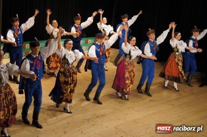 Zdjęcie w galerii na portalu naszraciborz.pl: Karolinka w Raciborskim Centrum Kultury wiadomości z regionu