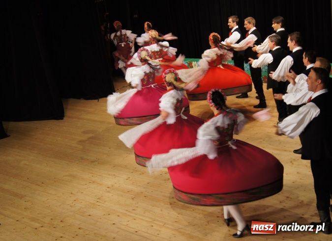 Zdjęcie w galerii na portalu naszraciborz.pl: Karolinka w Raciborskim Centrum Kultury wiadomości z regionu