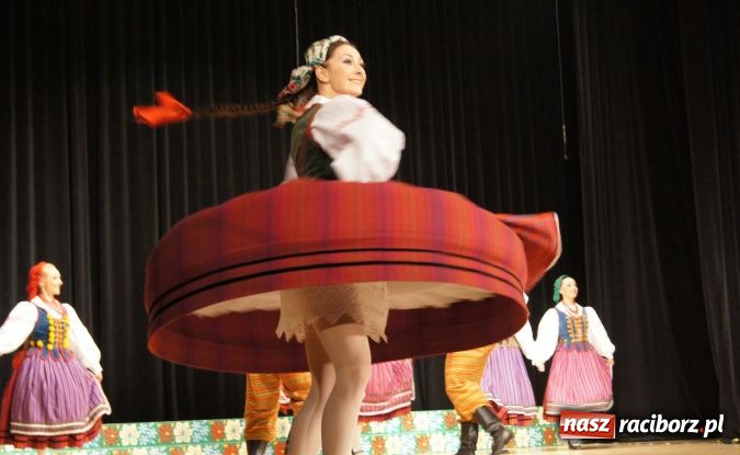 Zdjęcie w galerii na portalu naszraciborz.pl: Karolinka w Raciborskim Centrum Kultury wiadomości z regionu