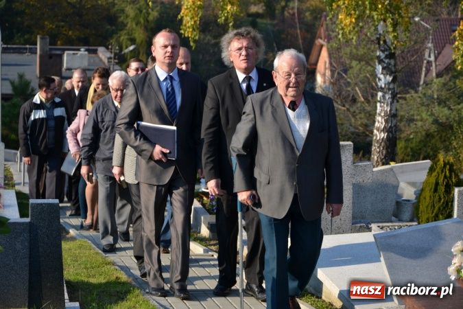 Zdjęcie w galerii na portalu naszraciborz.pl: Odnowiono groby żołnierzy niemieckich przy kościele w Owsiszczach wiadomości z regionu