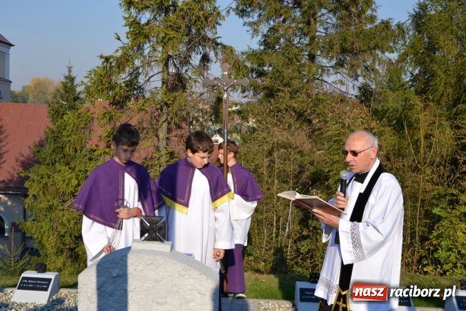 Zdjęcie w galerii na portalu naszraciborz.pl: Odnowiono groby żołnierzy niemieckich przy kościele w Owsiszczach wiadomości z regionu