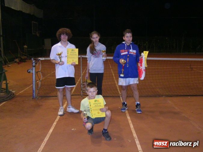 Zdjęcie w galerii na portalu naszraciborz.pl: Zagrali o mistrza TKKF Rafako wiadomości z regionu