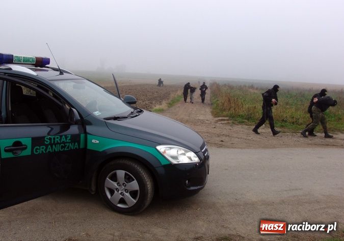 Zdjęcie w galerii na portalu naszraciborz.pl: Konwój 2012 - ćwiczenia służb mundurowych wiadomości z regionu