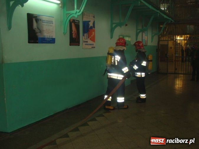 Zdjęcie w galerii na portalu naszraciborz.pl: Konwój 2012 - ćwiczenia służb mundurowych wiadomości z regionu