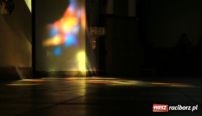 Zdjęcie w galerii na portalu naszraciborz.pl: Barwy jesieni światłem malowane... wiadomości z regionu