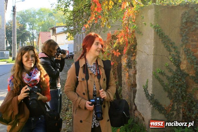 Zdjęcie w galerii na portalu naszraciborz.pl: Barwy jesieni światłem malowane... wiadomości z regionu