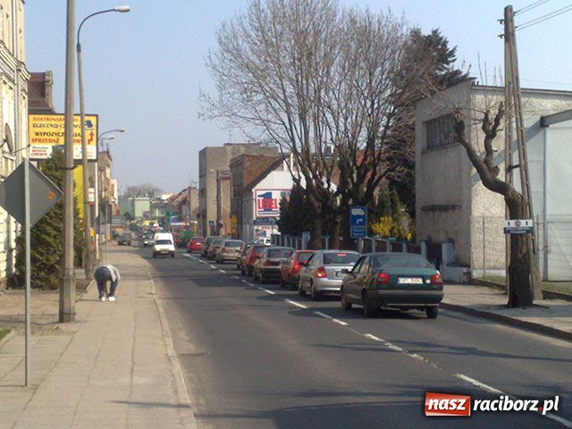 Zdjęcie w galerii na portalu naszraciborz.pl: To już tragedia - korek na Głubczyckiej wiadomości z regionu