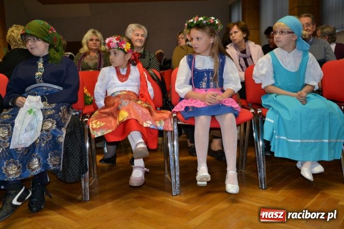 Zdjęcie w galerii na portalu naszraciborz.pl: Promocja nowej książki o gminie Krzyżanowice wiadomości z regionu