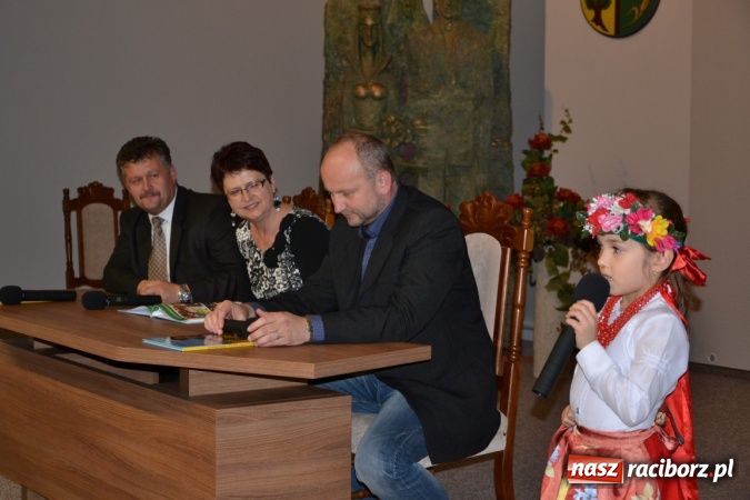 Zdjęcie w galerii na portalu naszraciborz.pl: Promocja nowej książki o gminie Krzyżanowice wiadomości z regionu