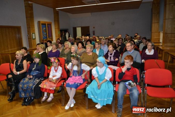 Zdjęcie w galerii na portalu naszraciborz.pl: Promocja nowej książki o gminie Krzyżanowice wiadomości z regionu