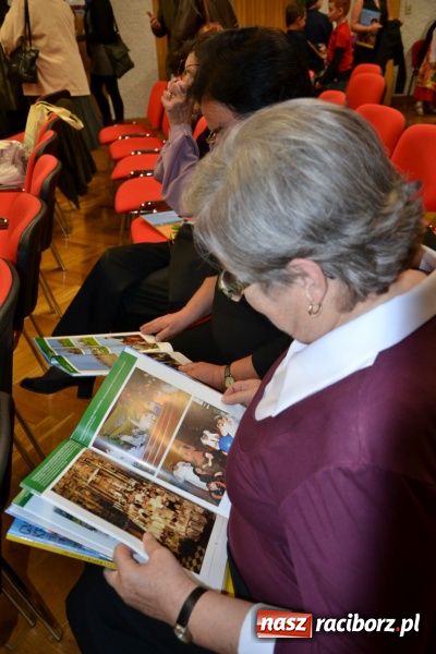 Zdjęcie w galerii na portalu naszraciborz.pl: Promocja nowej książki o gminie Krzyżanowice wiadomości z regionu