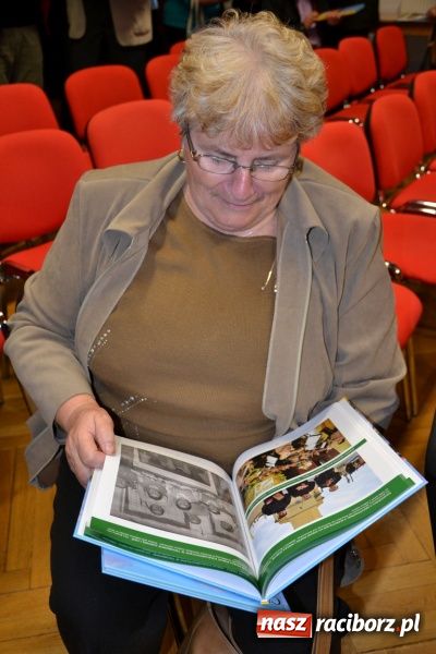 Zdjęcie w galerii na portalu naszraciborz.pl: Promocja nowej książki o gminie Krzyżanowice wiadomości z regionu