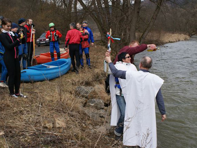 Zdjęcie w galerii na portalu naszraciborz.pl: Kajakarze rozpoczęli sezon wiadomości z regionu