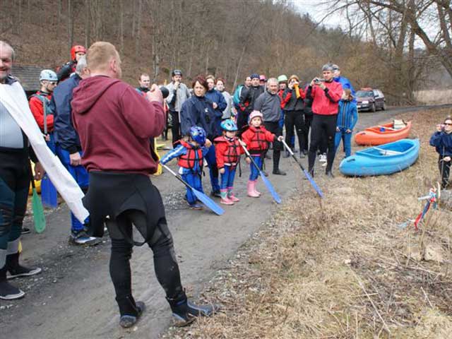 Zdjęcie w galerii na portalu naszraciborz.pl: Kajakarze rozpoczęli sezon wiadomości z regionu