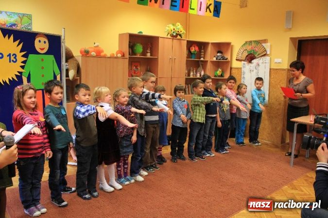 Zdjęcie w galerii na portalu naszraciborz.pl: Nowe Wesołe Świetliki w Szkole Podstawowej nr 13 wiadomości z regionu