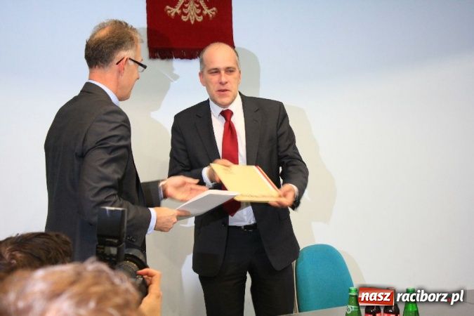 Zdjęcie w galerii na portalu naszraciborz.pl: Racibórz został oficjalnie liderem wojewódzkiej inwestycji  wiadomości z regionu